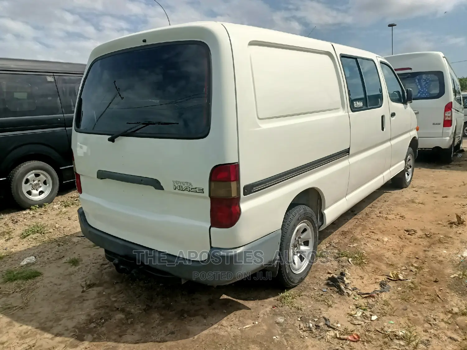 Toyota HiAce 2004 White