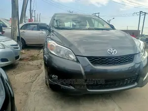 Toyota Matrix 2010 Gray