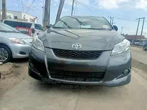 Toyota Matrix 2010 Gray