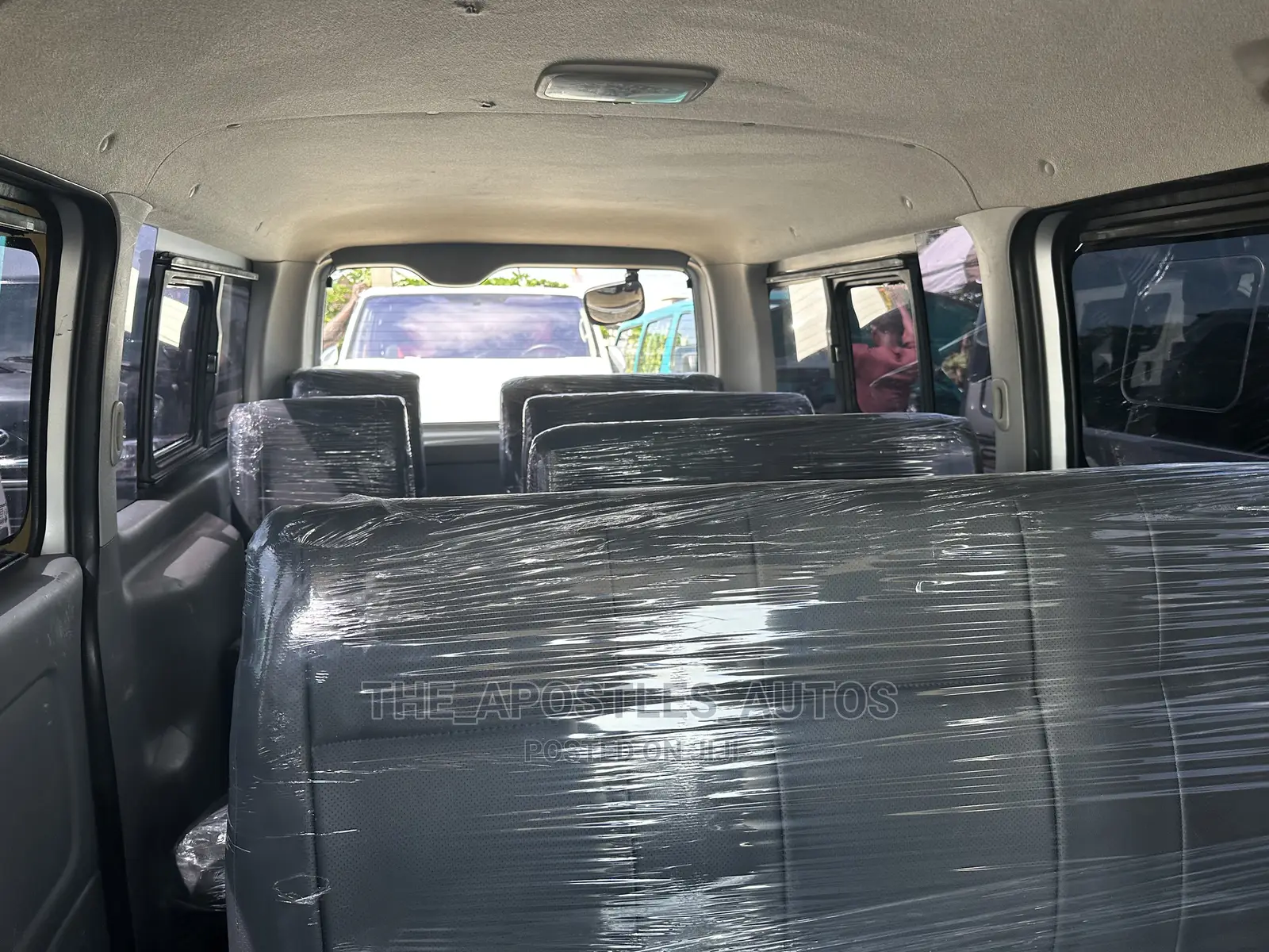 Toyota HiAce 2011 Silver