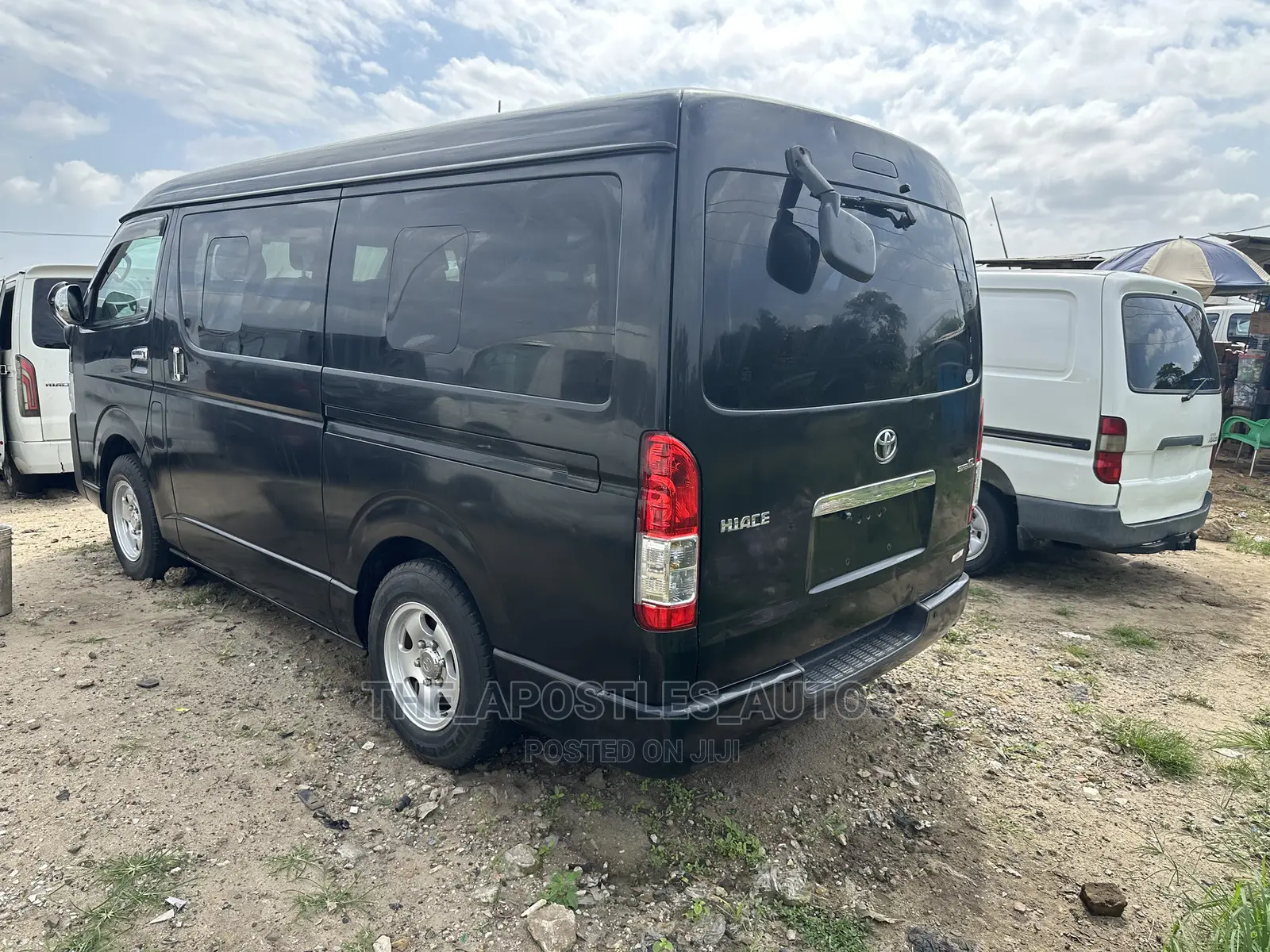 Toyota HiAce 2012 Black