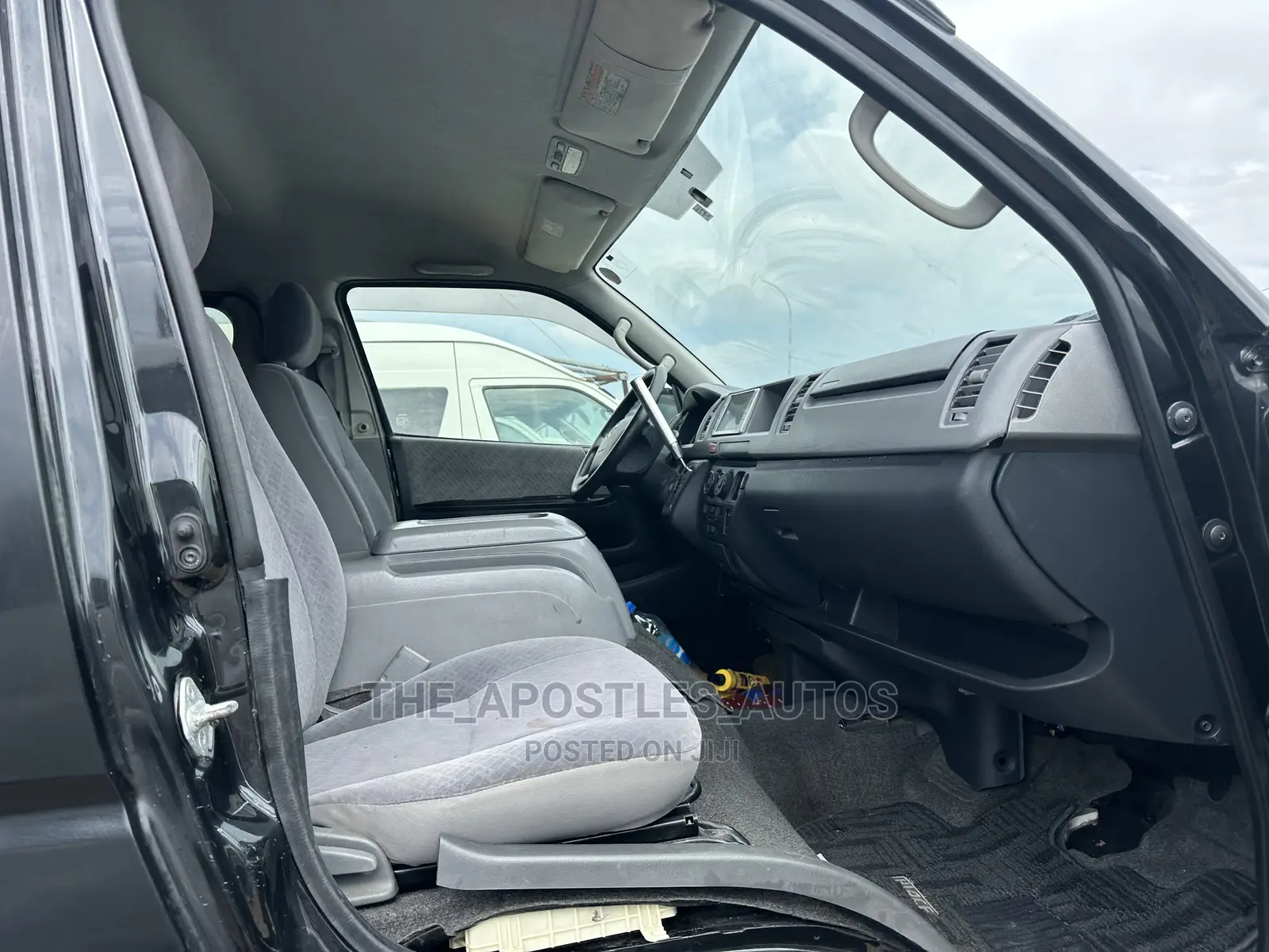 Toyota HiAce 2012 Black