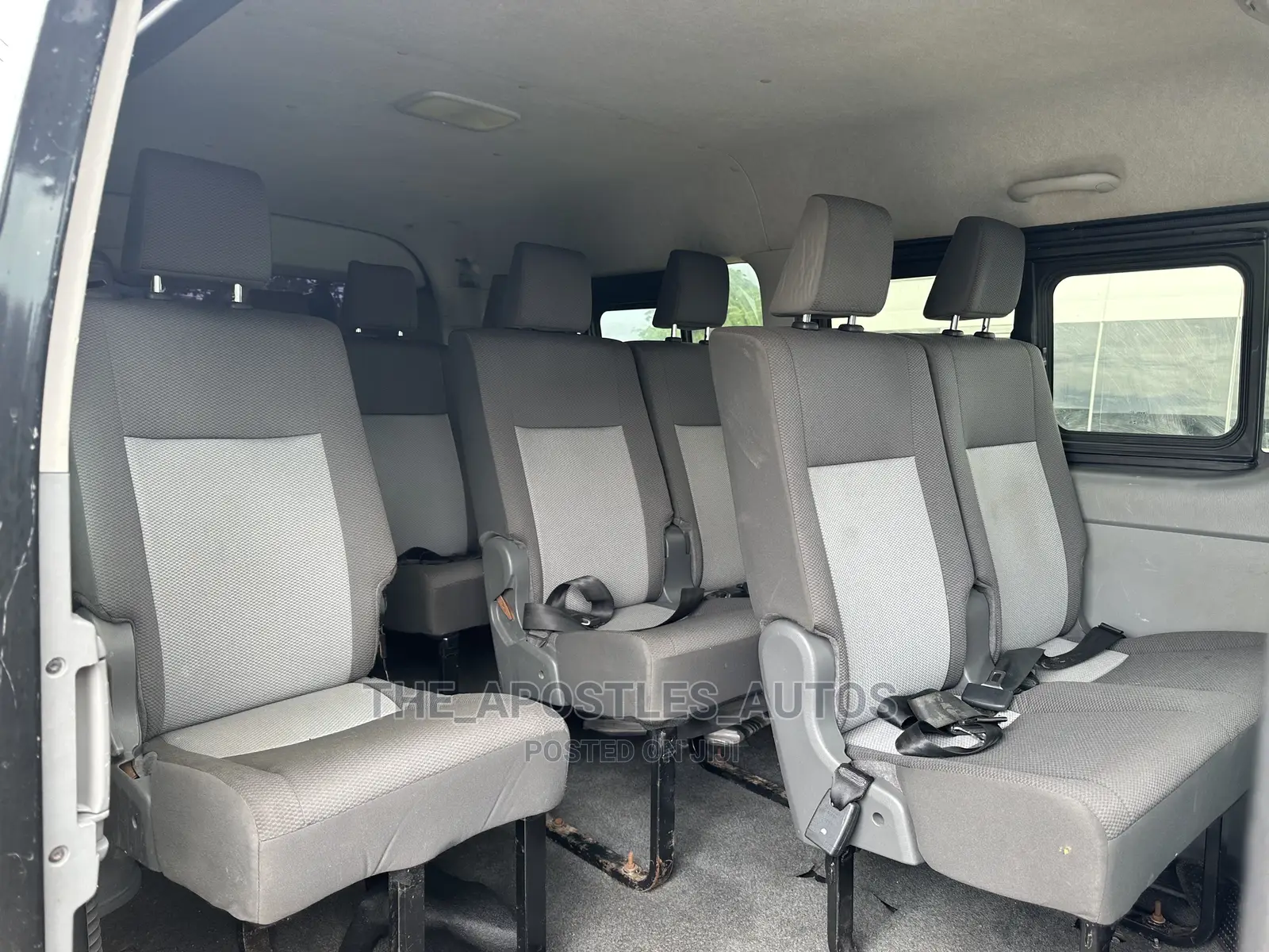 Toyota HiAce 2012 Black