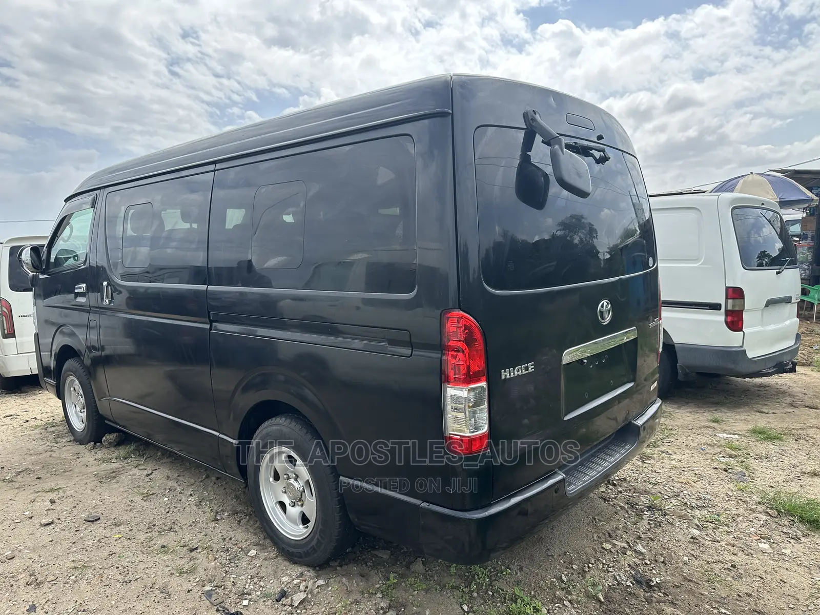 Toyota HiAce 2012 Black