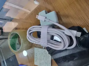 Original Macbook Type-C Charging Cord /Cable at Flemz