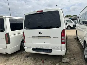 Toyota HiAce 2008 White
