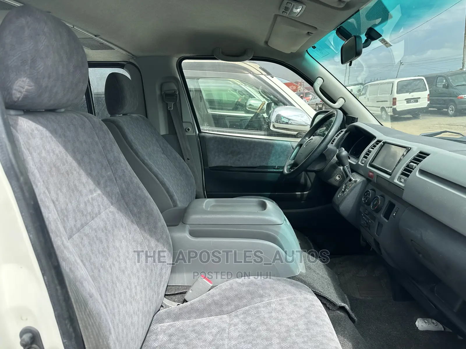 Toyota HiAce 2008 White