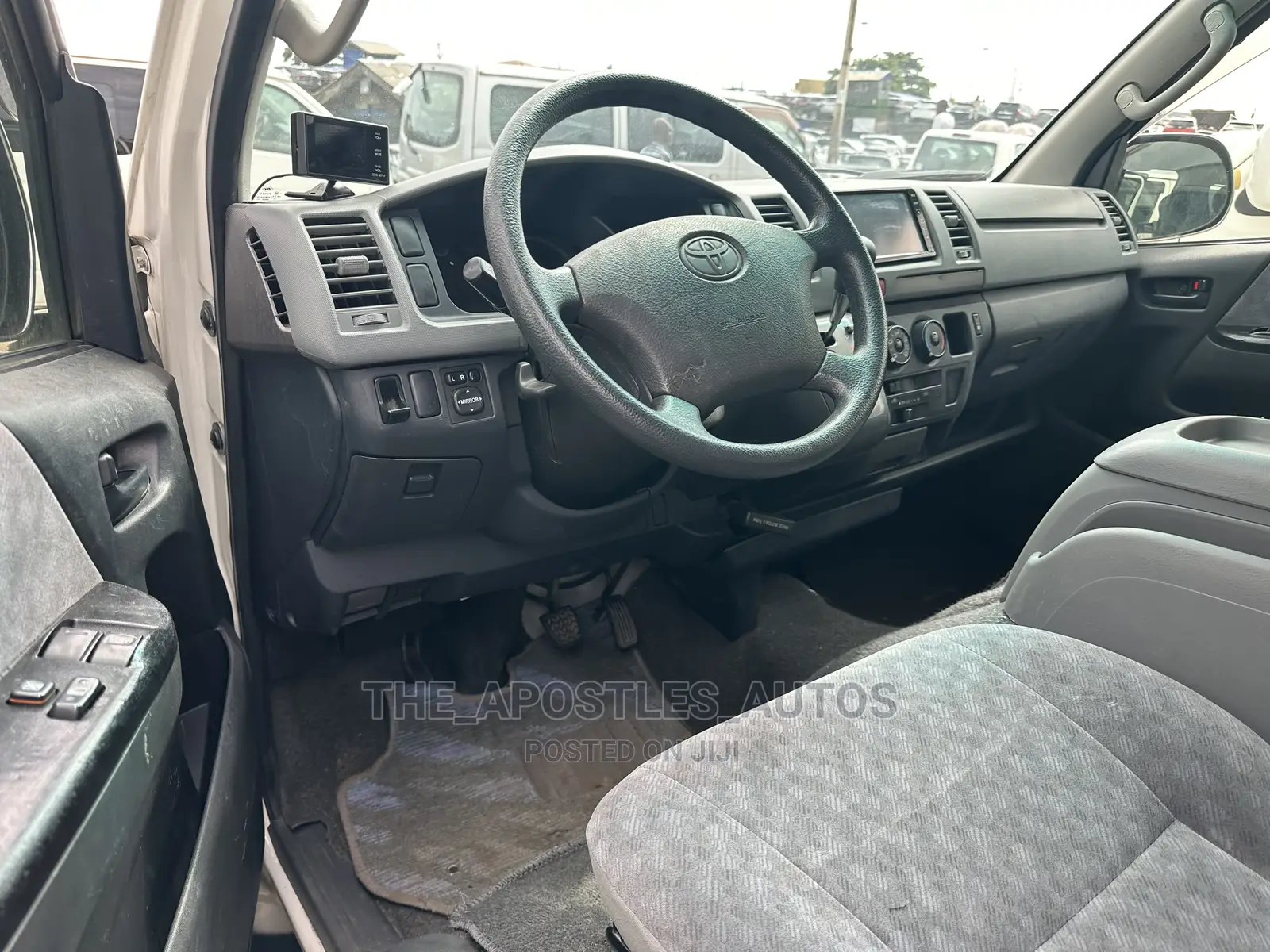 Toyota HiAce 2008 White