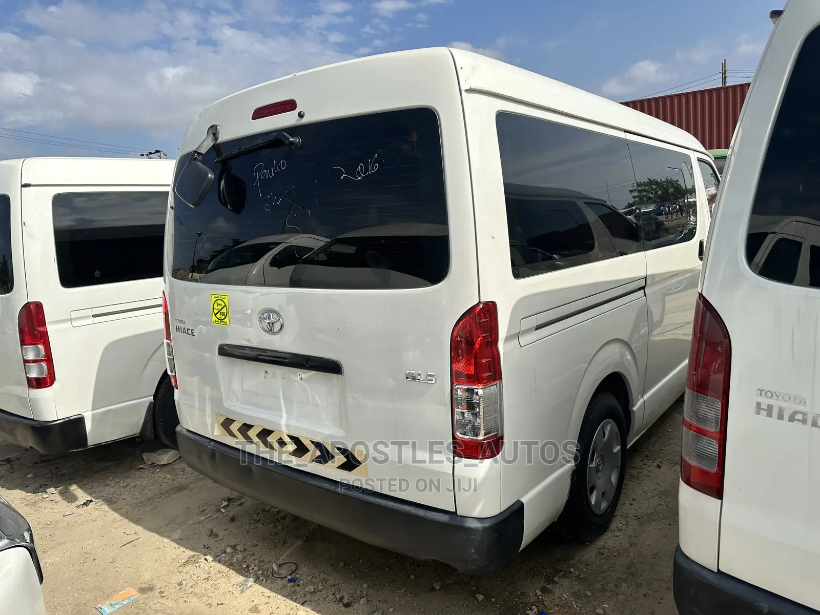 Toyota HiAce 2009 White