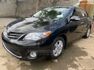 Toyota Corolla 2012 Black
