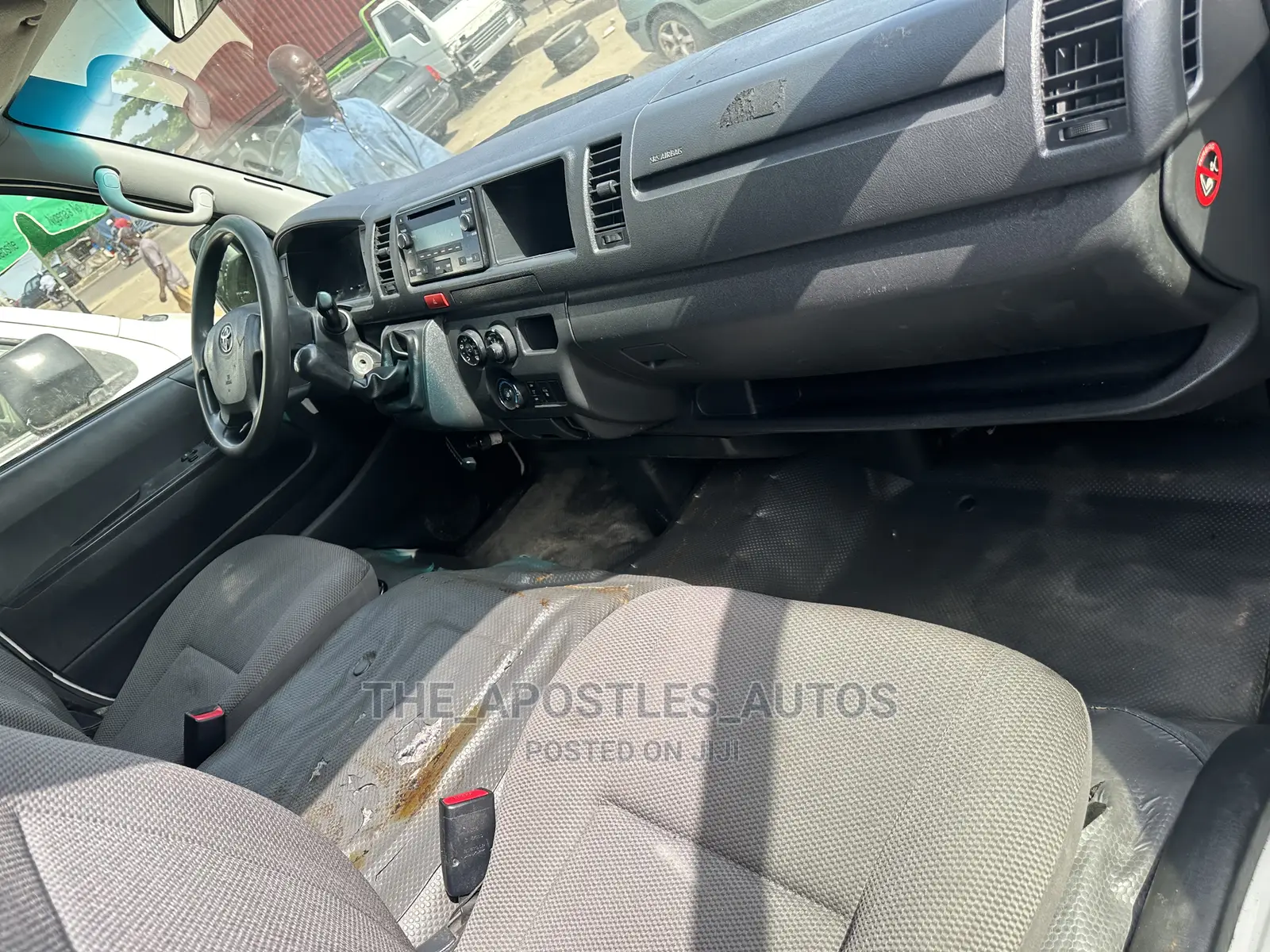 Toyota HiAce 2009 White