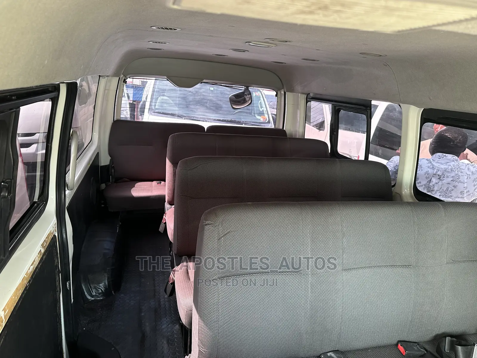 Toyota HiAce 2009 White