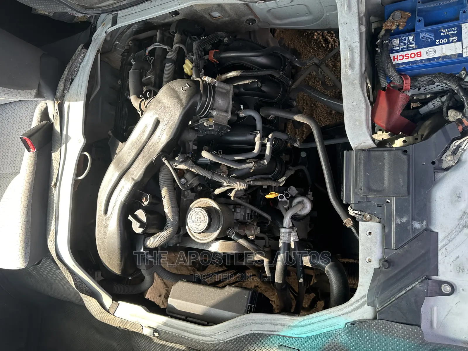 Toyota HiAce 2014 White