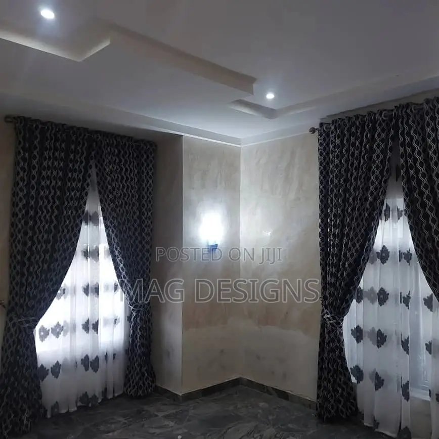 High Quality Curtain