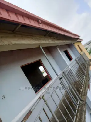 10bdrm Block of Flats in Veepee Avenue, Ado-Odo/Ota for sale