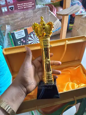 Quality Trophy Award Cq4