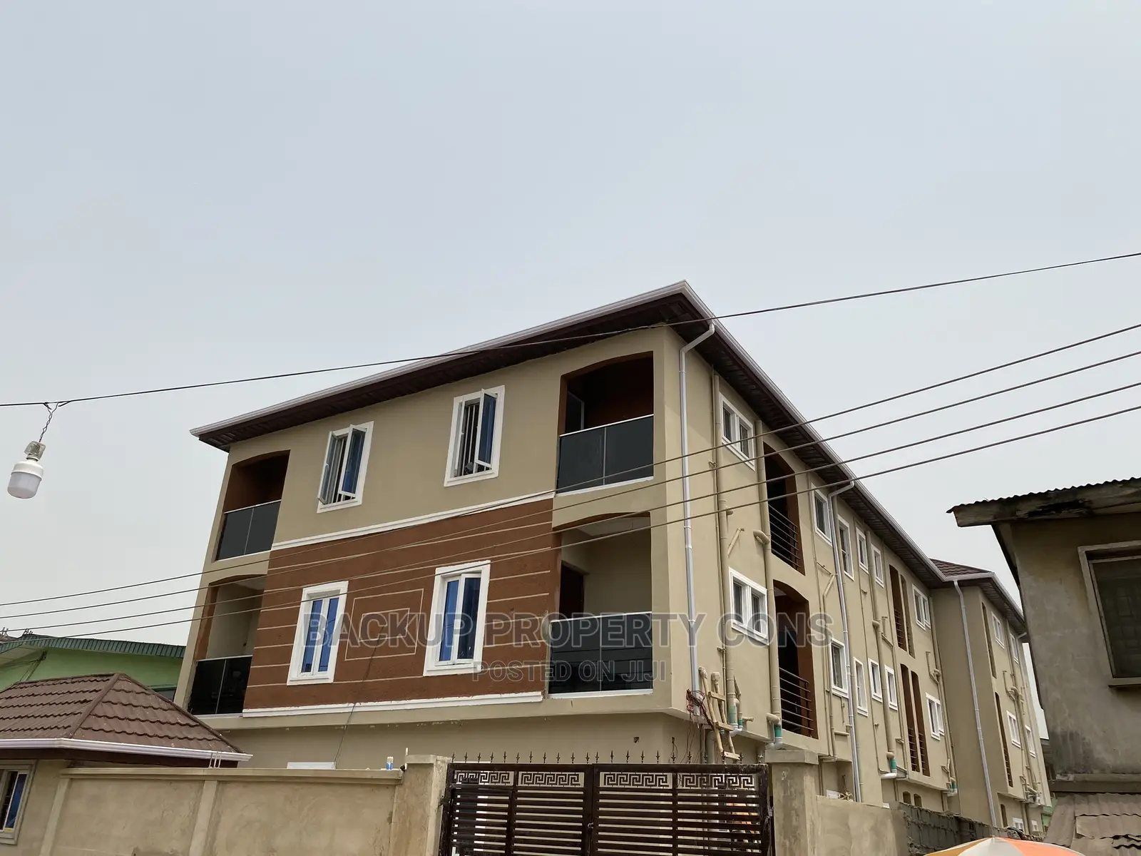 Mini Flat in Pedro for sale