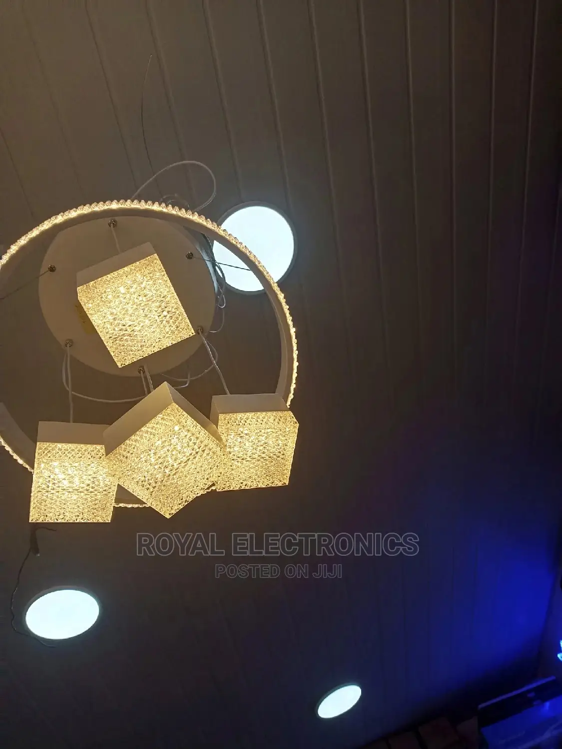 Classic Dropping Chandelier Ceiling Light - 4"