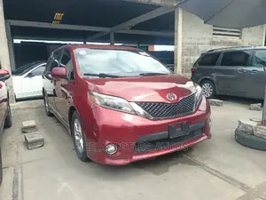 Toyota Sienna 2015 Burgundy