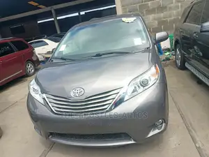 Toyota Sienna 2017 Gray