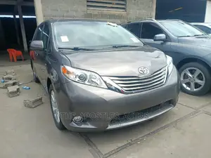 Toyota Sienna 2017 Gray