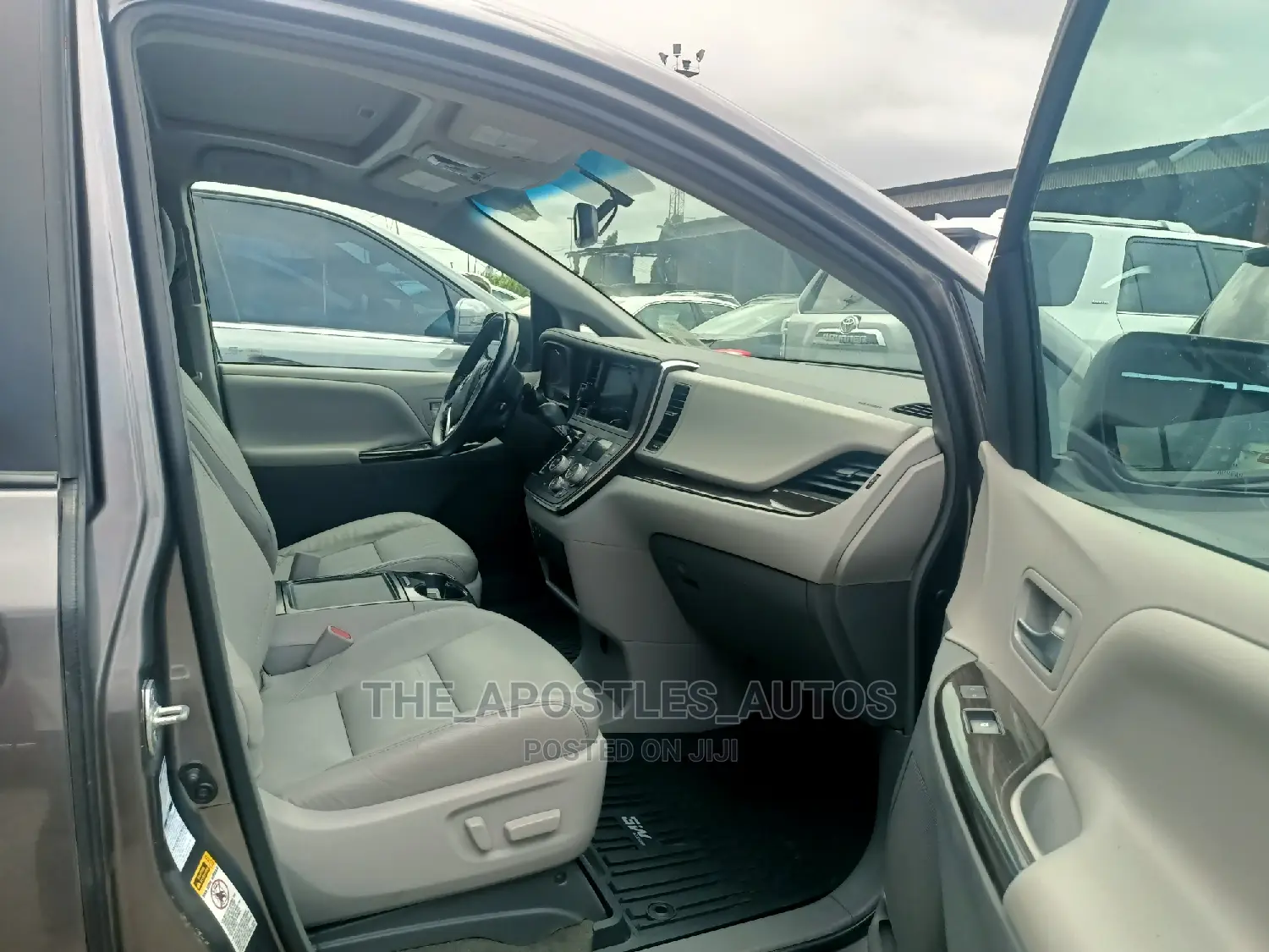 Toyota Sienna 2017 Gray