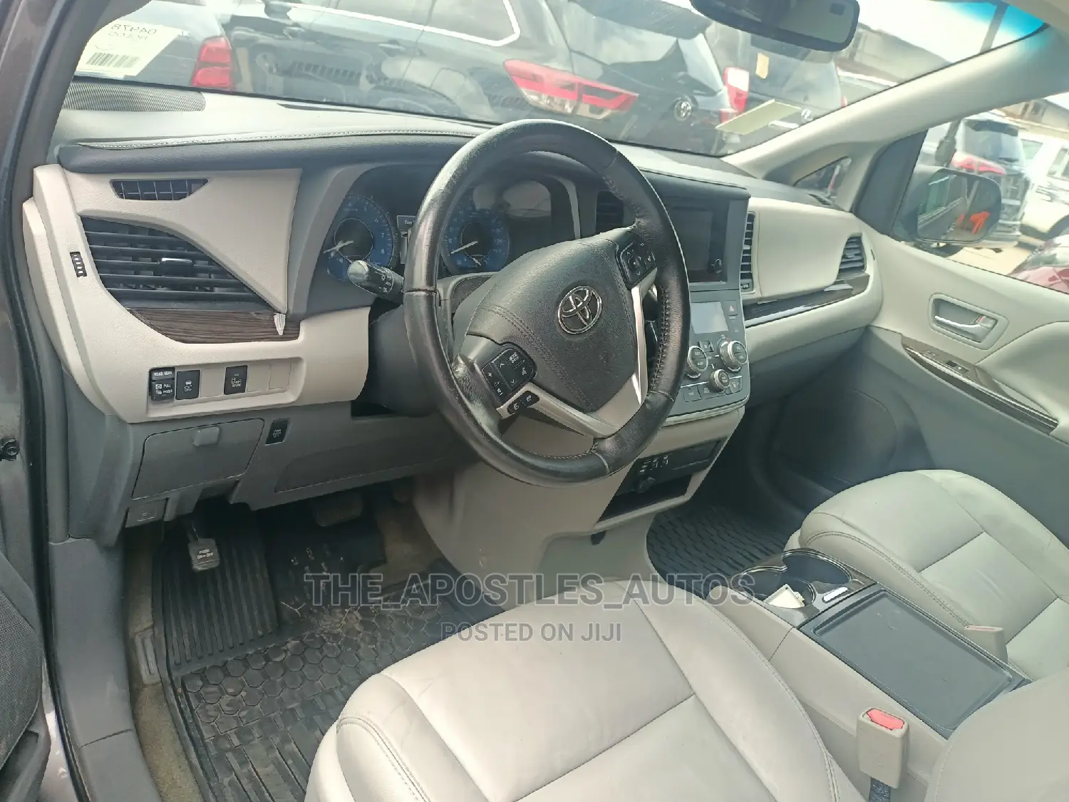 Toyota Sienna 2017 Gray