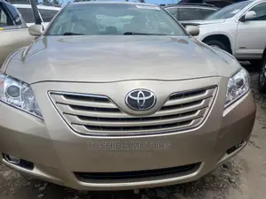 Toyota Camry 2.4 XLE 2008 Gold