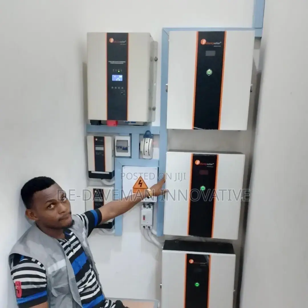 Lithium Battery With Solar System