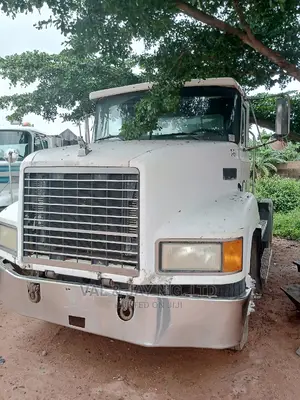 MACK Ch-model Truck Head - Direct Belgium - White Color