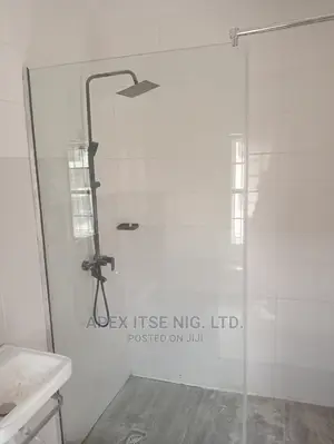 Fixed Shower Glass Plain
