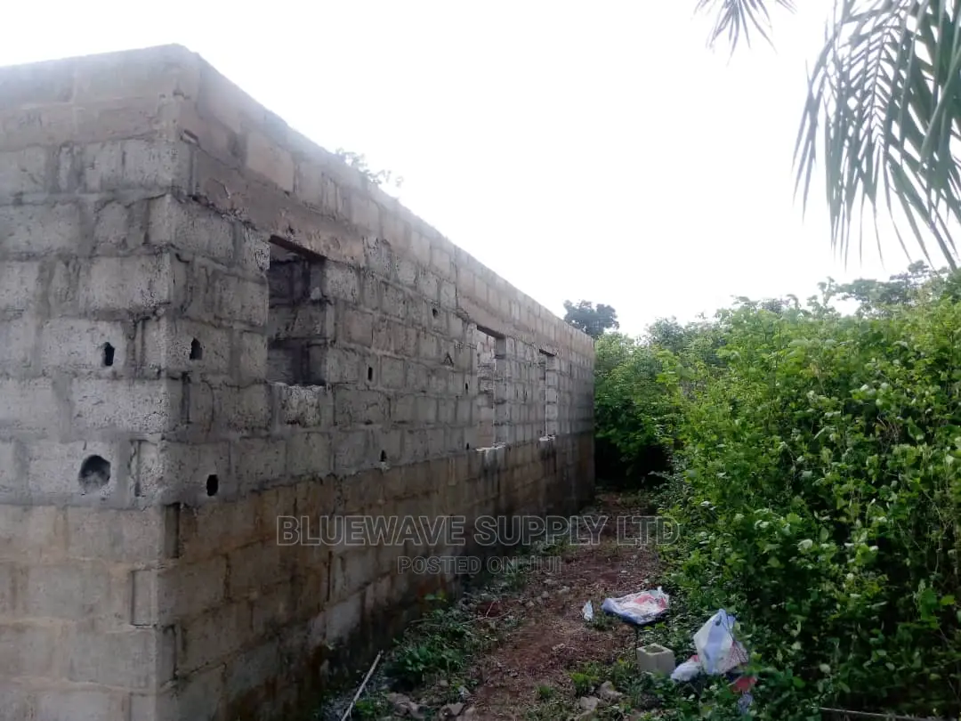 Incomplete 3 Bedroom on a Full Plot (Setback)