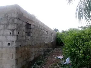 Incomplete 3 Bedroom on a Full Plot (Setback)