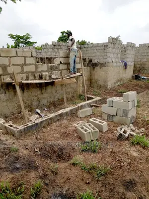 Incomplete 3 Bedroom on a Full Plot (Setback)