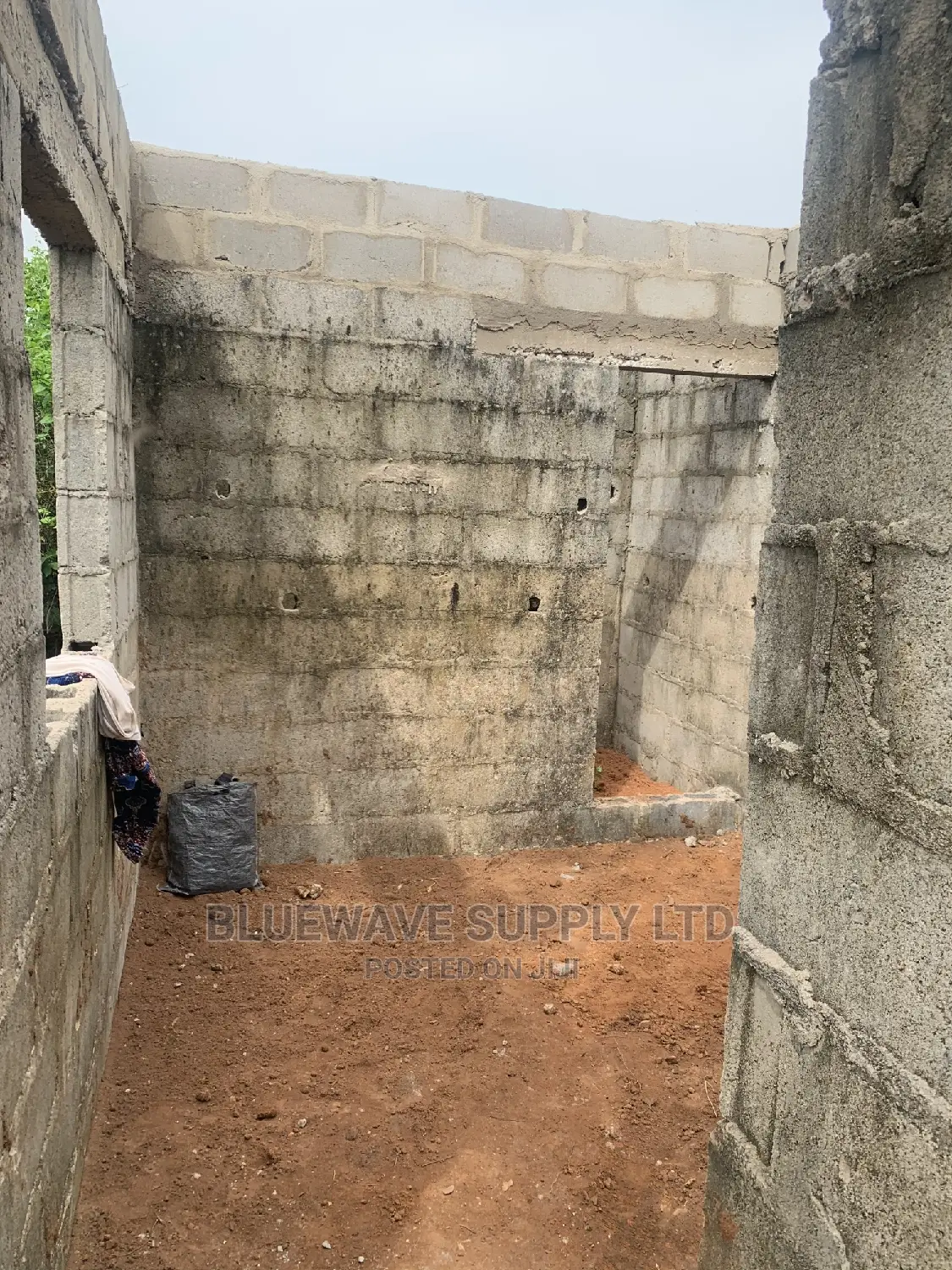 Incomplete 3 Bedroom on a Full Plot (Setback)