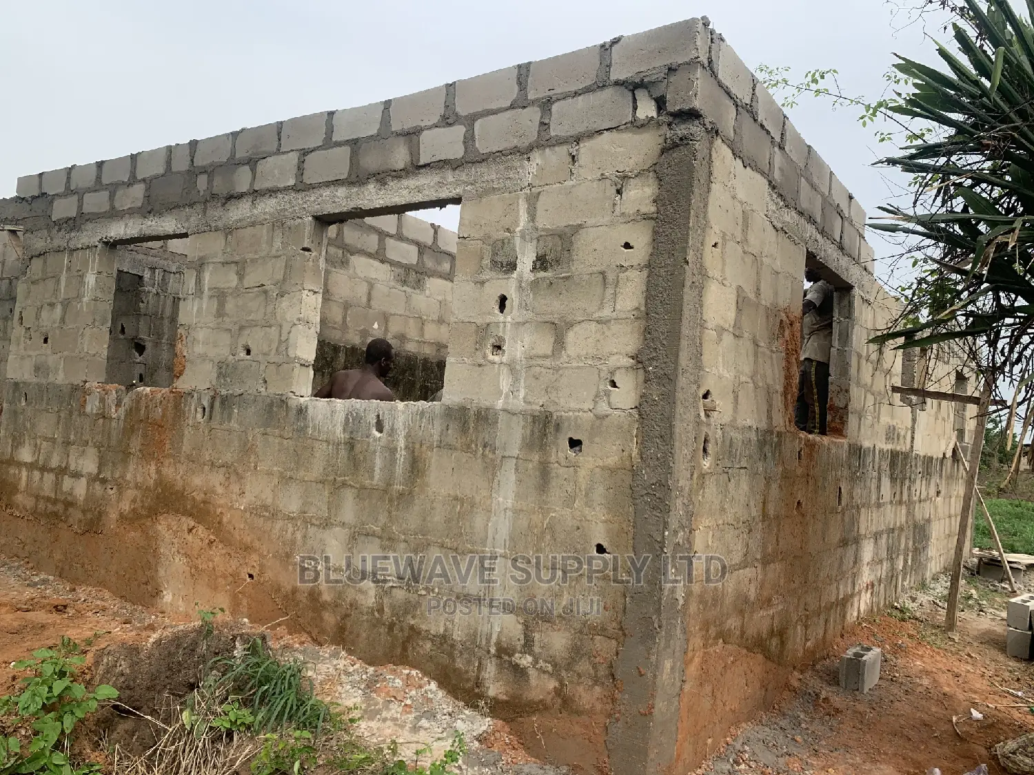 Incomplete 3 Bedroom on a Full Plot (Setback)