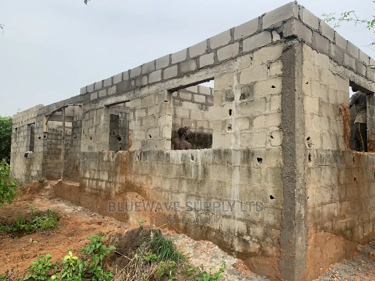 Incomplete 3 Bedroom on a Full Plot (Setback)