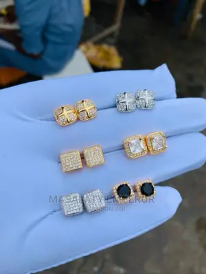 Photo - Unique Earings