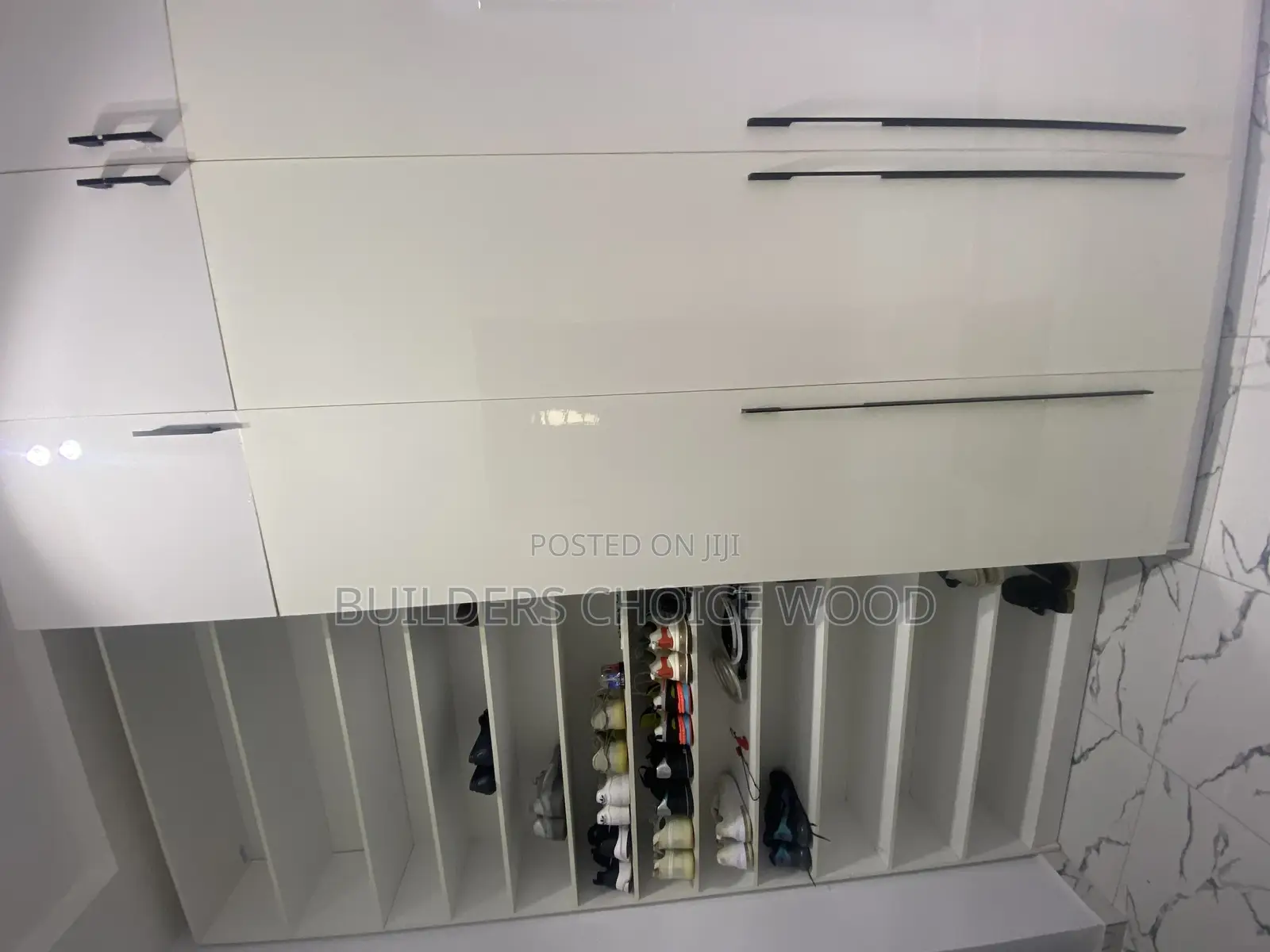 Wardrobe With Glossy Surface