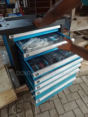 7 Drawer Tool's Box Fully Kitted