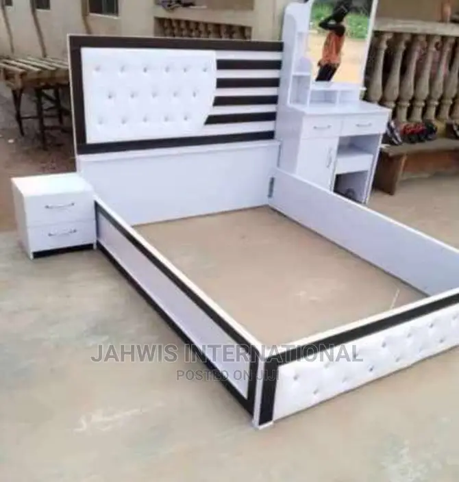 Beautifully Made 4.5by6ft Bed Frame