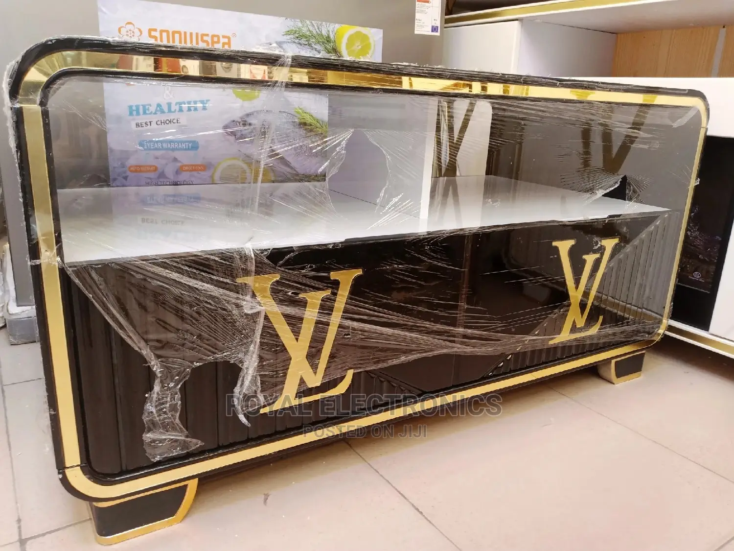 Great Quality Imported LV Center Table