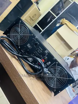 JBL 8000 Watts Powered Amplifier