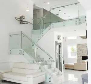Fitting Glass Design for Your Lovely Stair 