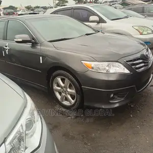 Toyota Camry 2009 Gray