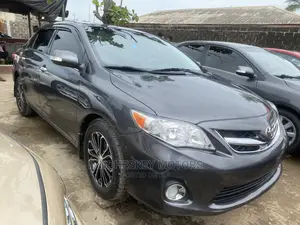 Toyota Corolla 2013 Gray
