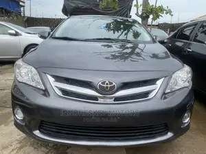Toyota Corolla 2013 Gray