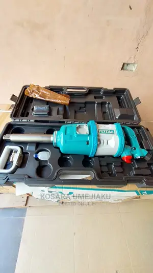 Total Pneumatic Impact Wrench 3100nm – 1′′- TAT40111