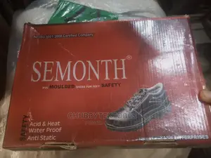 Safety Shoe Semonth