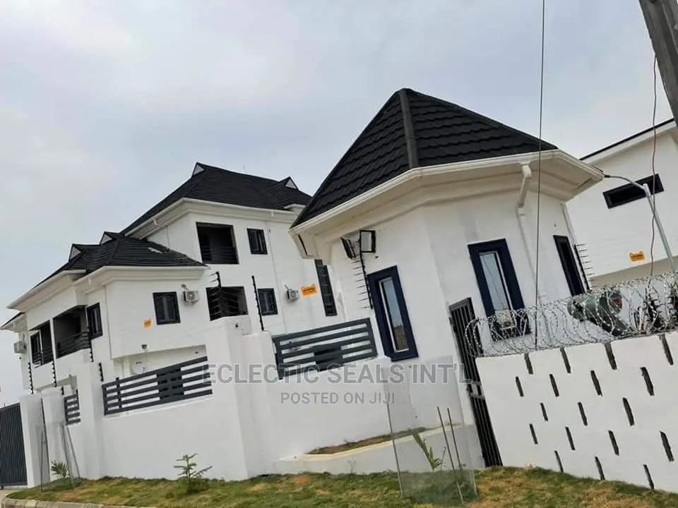 Wall Screening and Stucco Painting